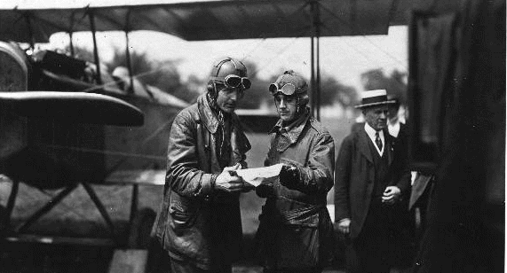 Fleet (l) briefs pilot Boyle.